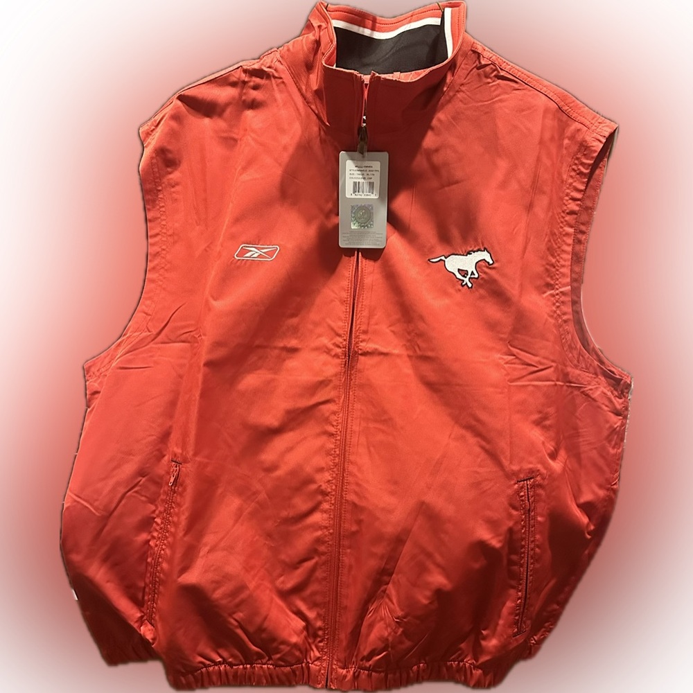 New with Tags Reebok CFL Calgary Stampeders Red Nylon Vest – Size XL